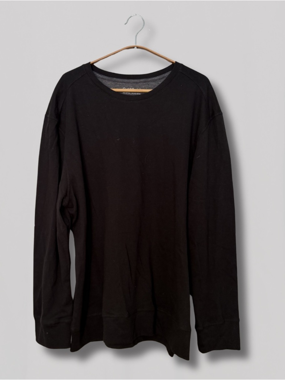 Kohl's Men's Black Long Sleeve Crewneck Tee